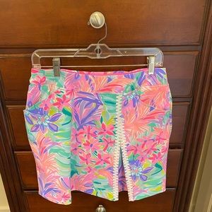 Lilly Pulitzer athletic skort. EUC. Size 6